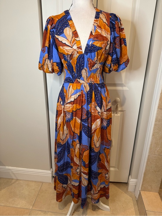White Closet Dresses & Skirts - White Closet Elements Linen Blue and Rust Floral Maxi Dress with Puff Sleeves